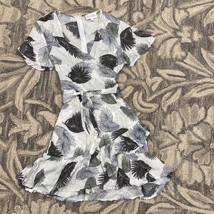 Wrap dress never worn!!